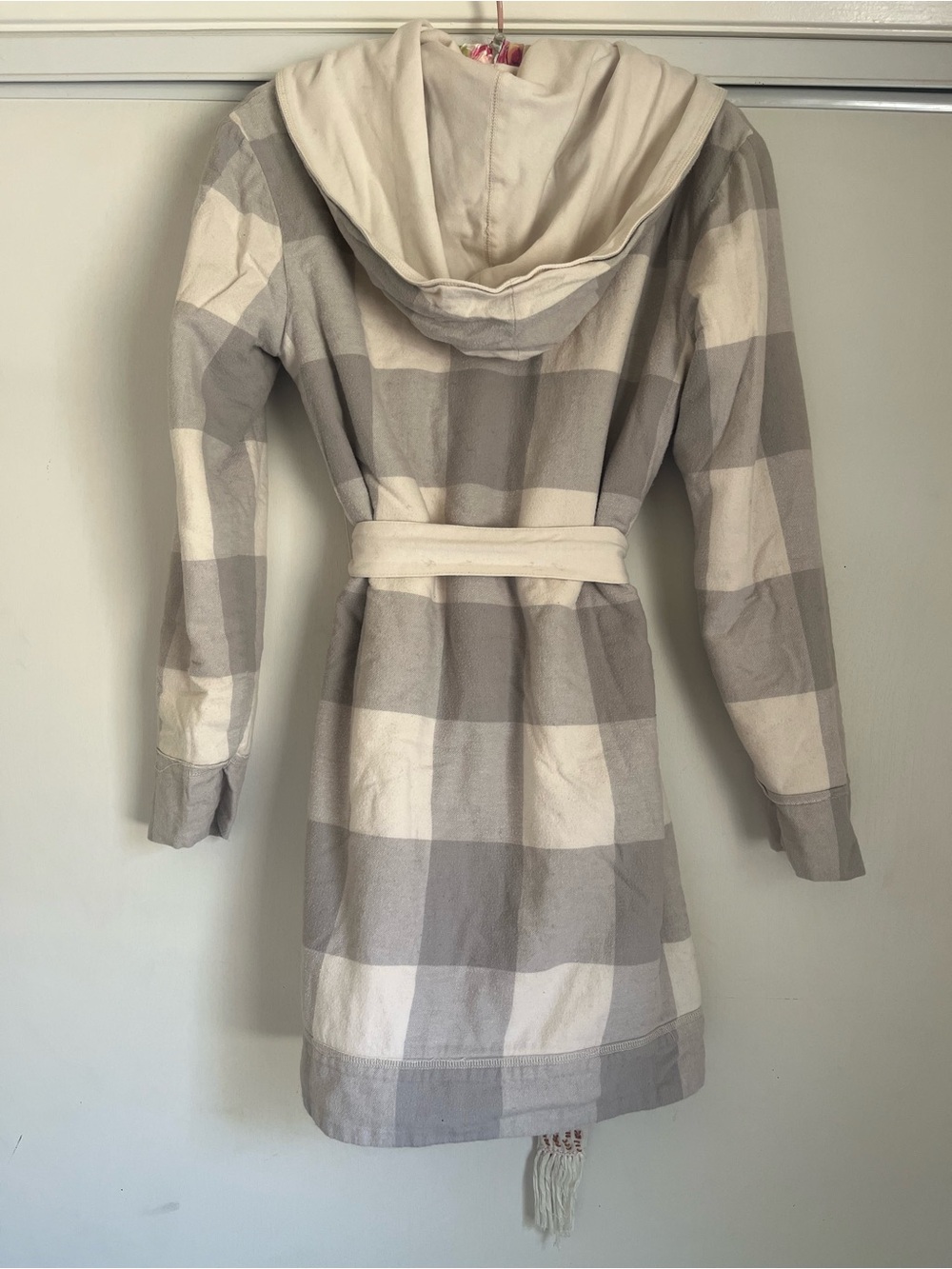 E by Eloise Short Robe - Picture 3 of 9